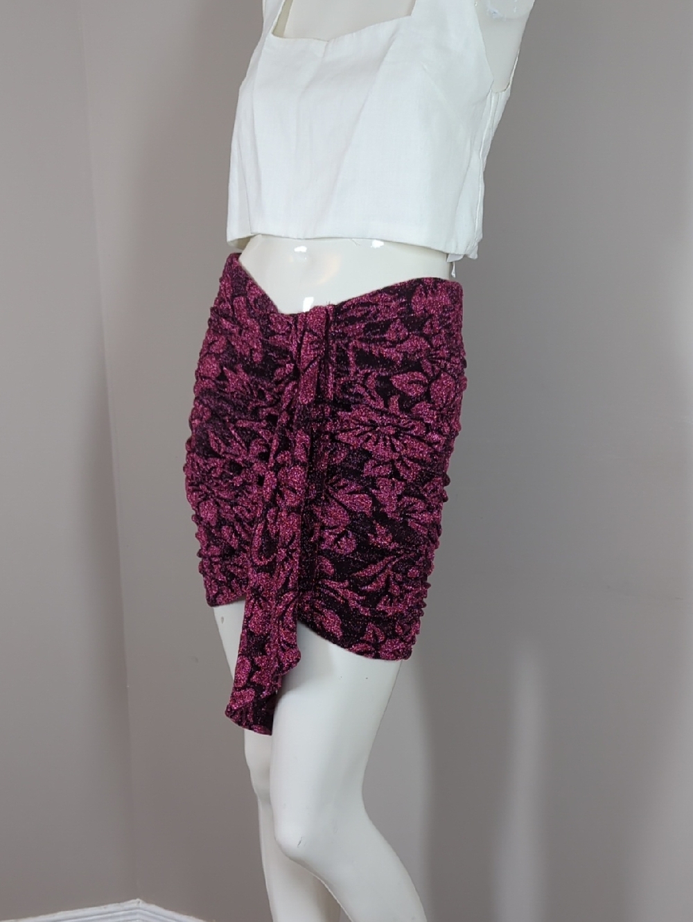 For Love & Lemons Shailee Metallic Mini Skirt in a magenta and black floral Xs - Picture 3 of 7